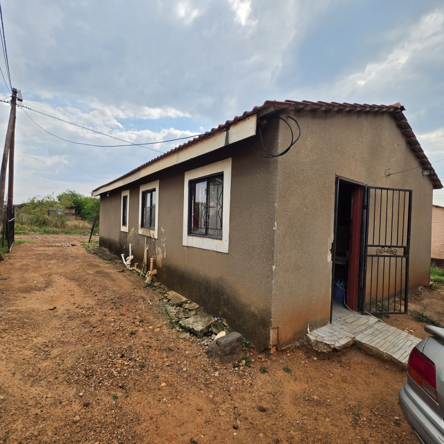 2 Bedroom Property for Sale in Ikageng North West